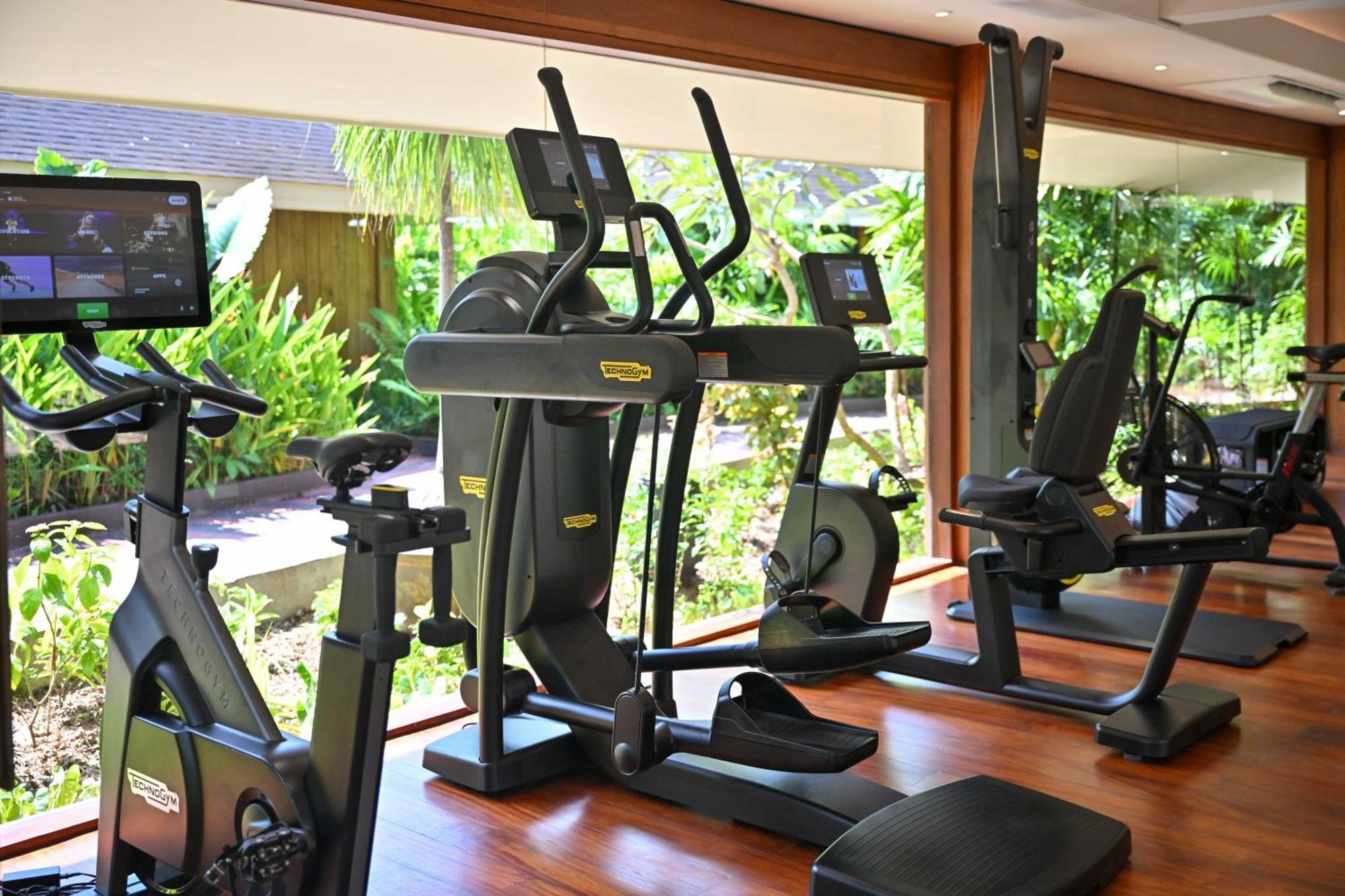 Barcelo Coconut Island, Phuket Exterior foto Elliptical cross trainer
