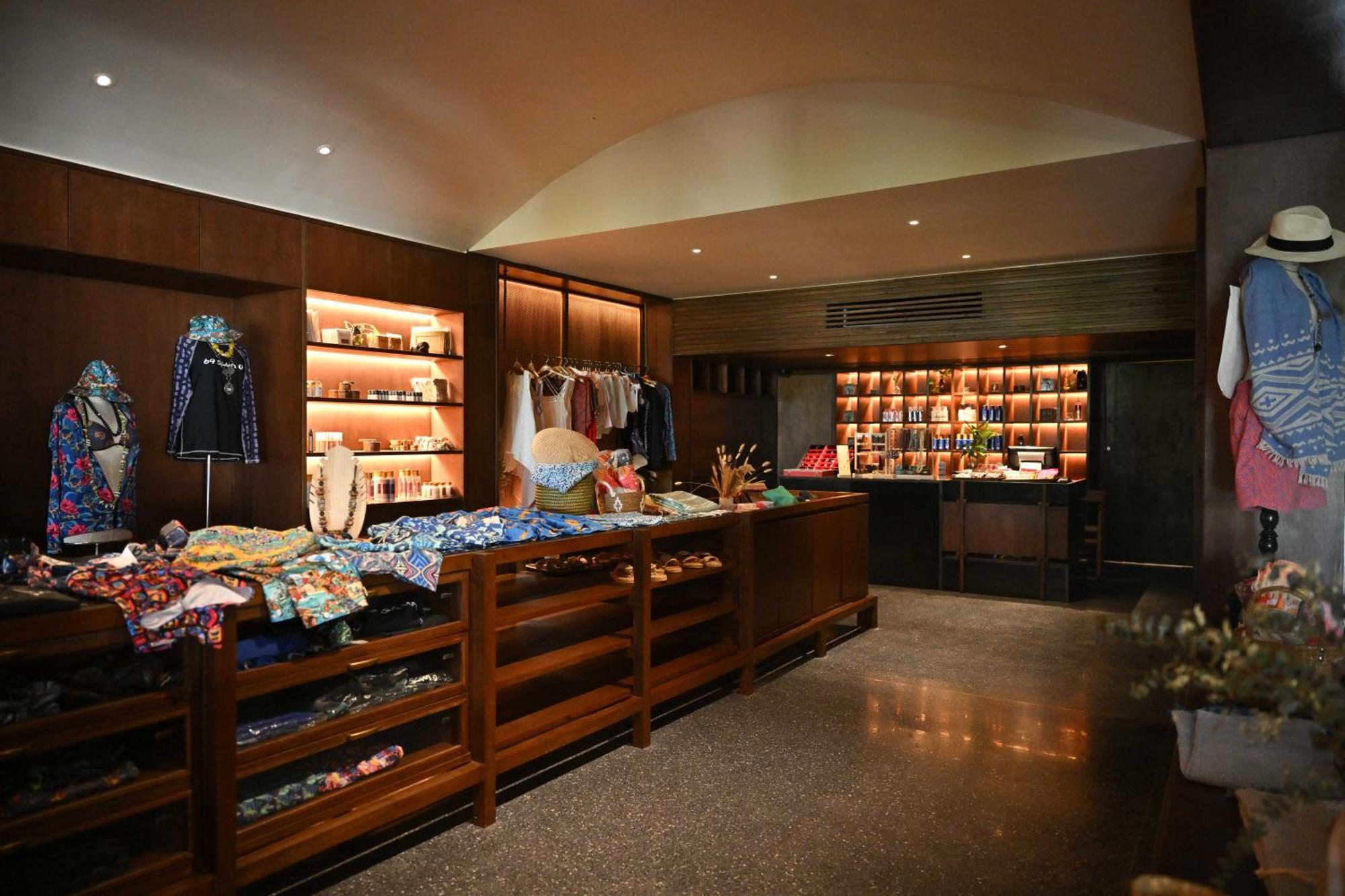 Barcelo Coconut Island, Phuket Exterior foto The shop