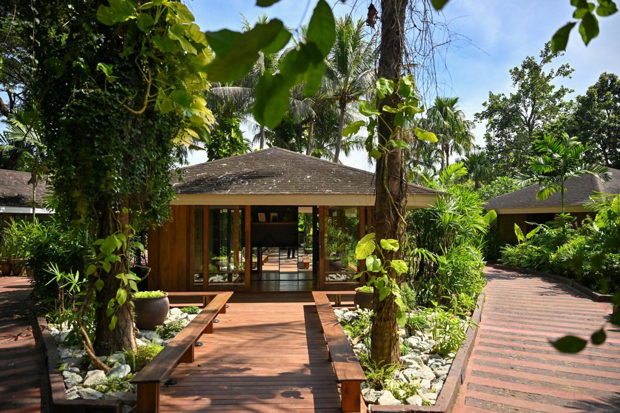 Barcelo Coconut Island, Phuket Exterior foto The spa at the resort
