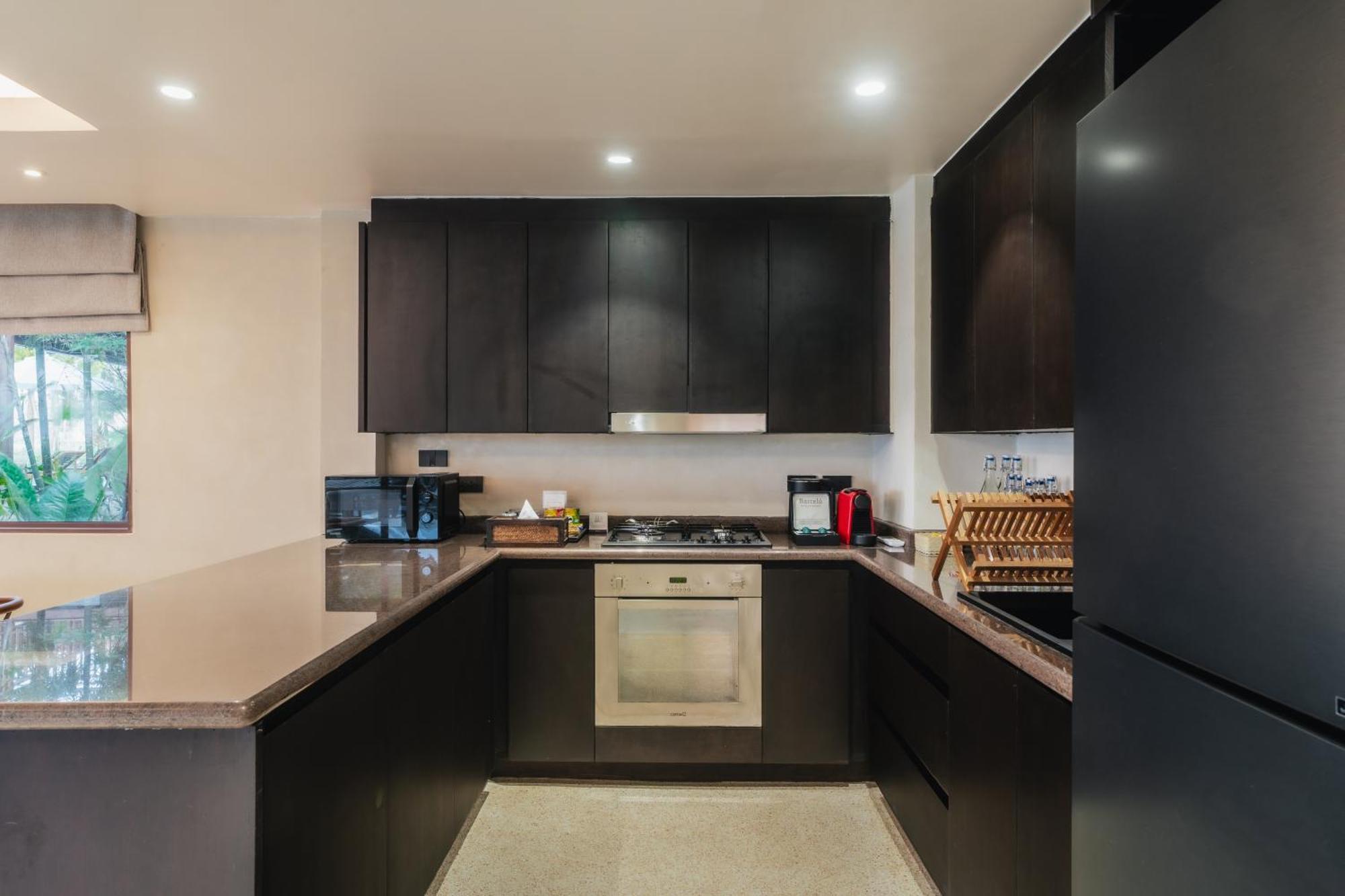 Barcelo Coconut Island, Phuket Exterior foto A modern kitchen