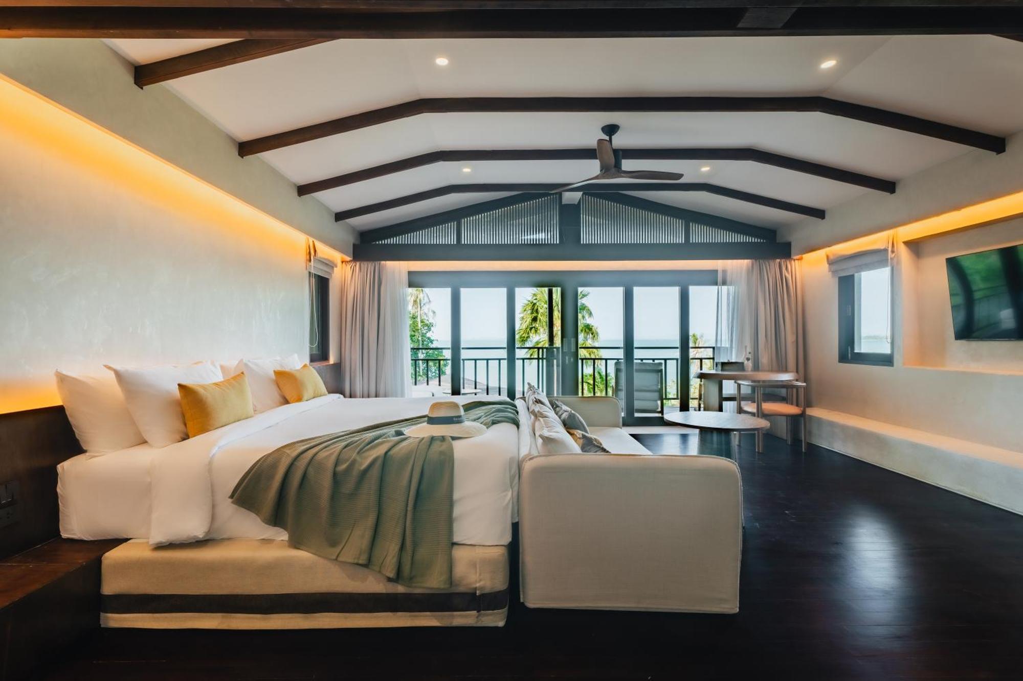 Barcelo Coconut Island, Phuket Exterior foto A suite at the hotel